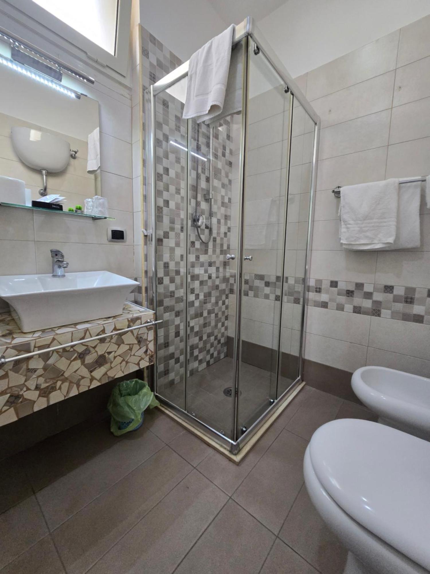 Nazionale Dream Hotel Naples Luaran gambar